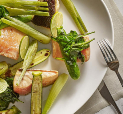 Lachspave, minifenchel und minizucchinis