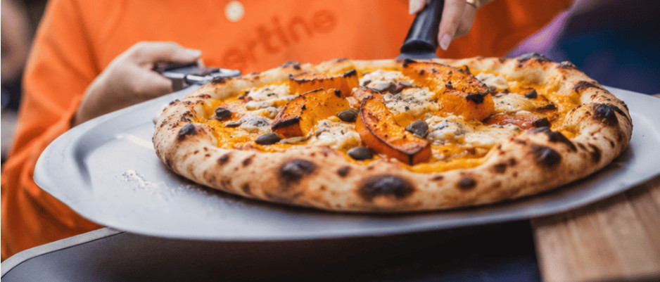 Pizza au potimarron et gorgonzola : une recette gourmande pour l'automne