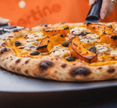 Pizza au potimarron et gorgonzola : une recette gourmande pour l'automne